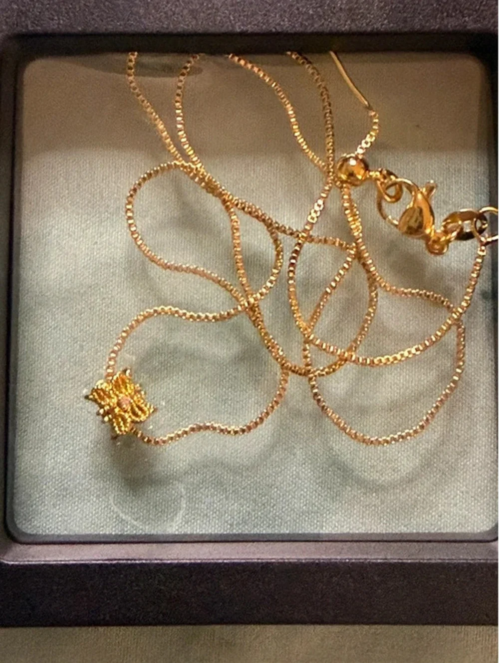 Dainty women necklace